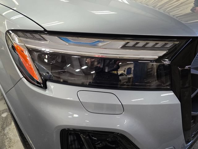 New 2026 Audi SQ7 Prestige AWD/4WD image 4