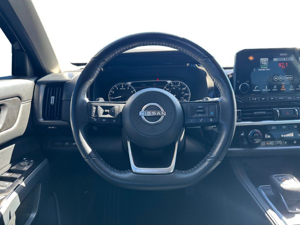 Used 2022 Nissan Pathfinder SL AWD/4WD image 11