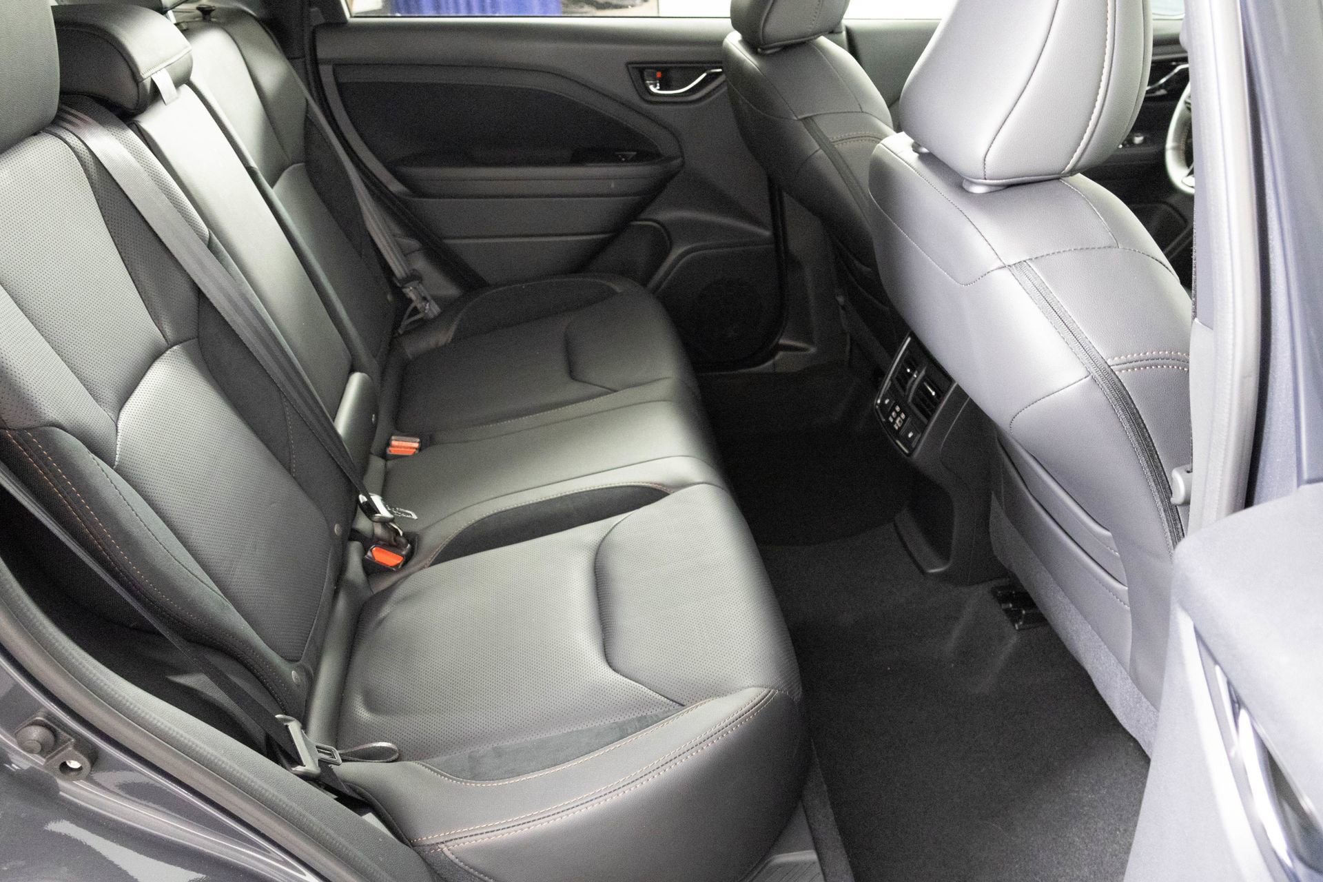 Used 2025 Subaru Forester Touring image 37