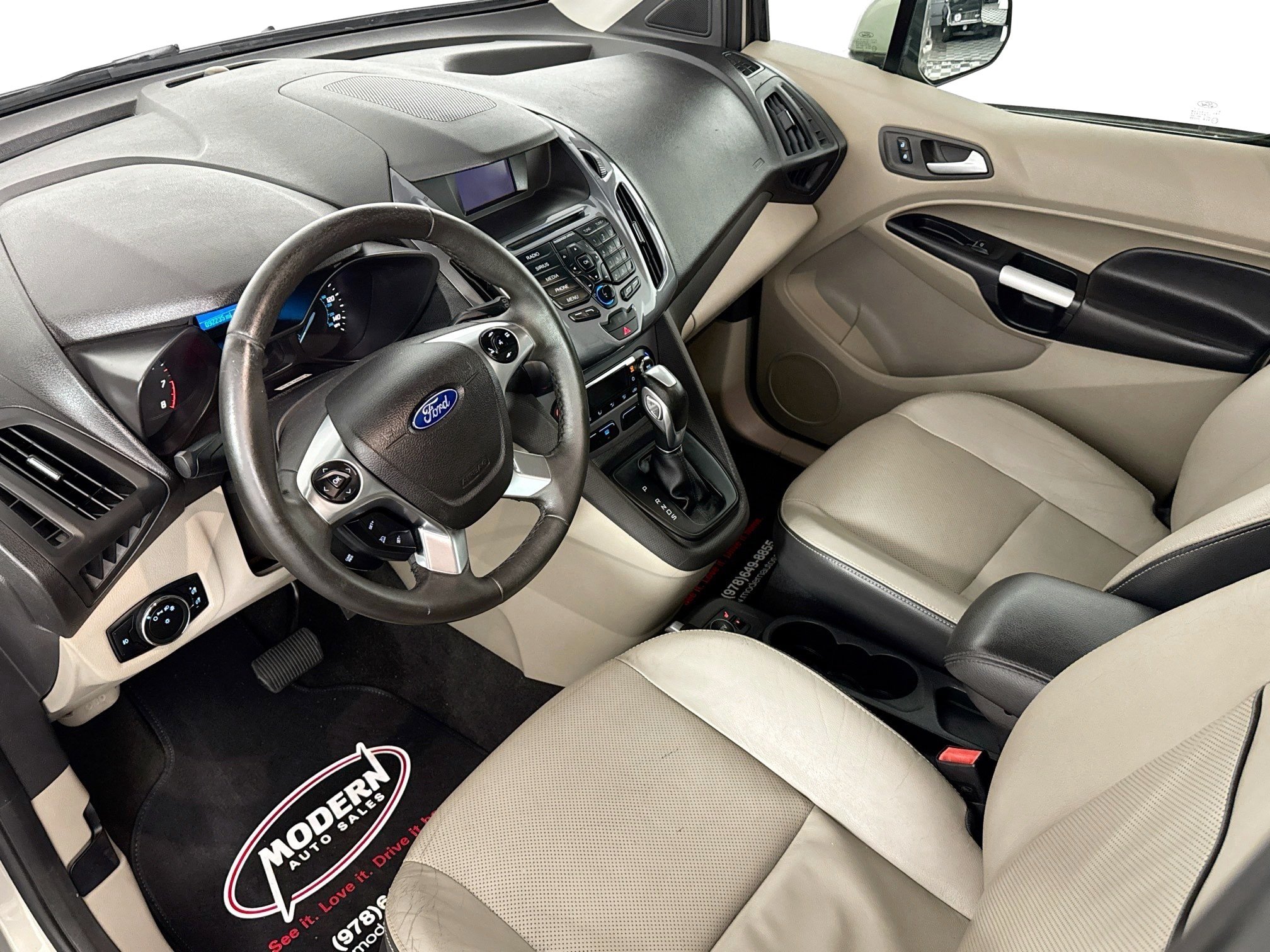 Used 2016 Ford Transit Connect Titanium FWD image 8