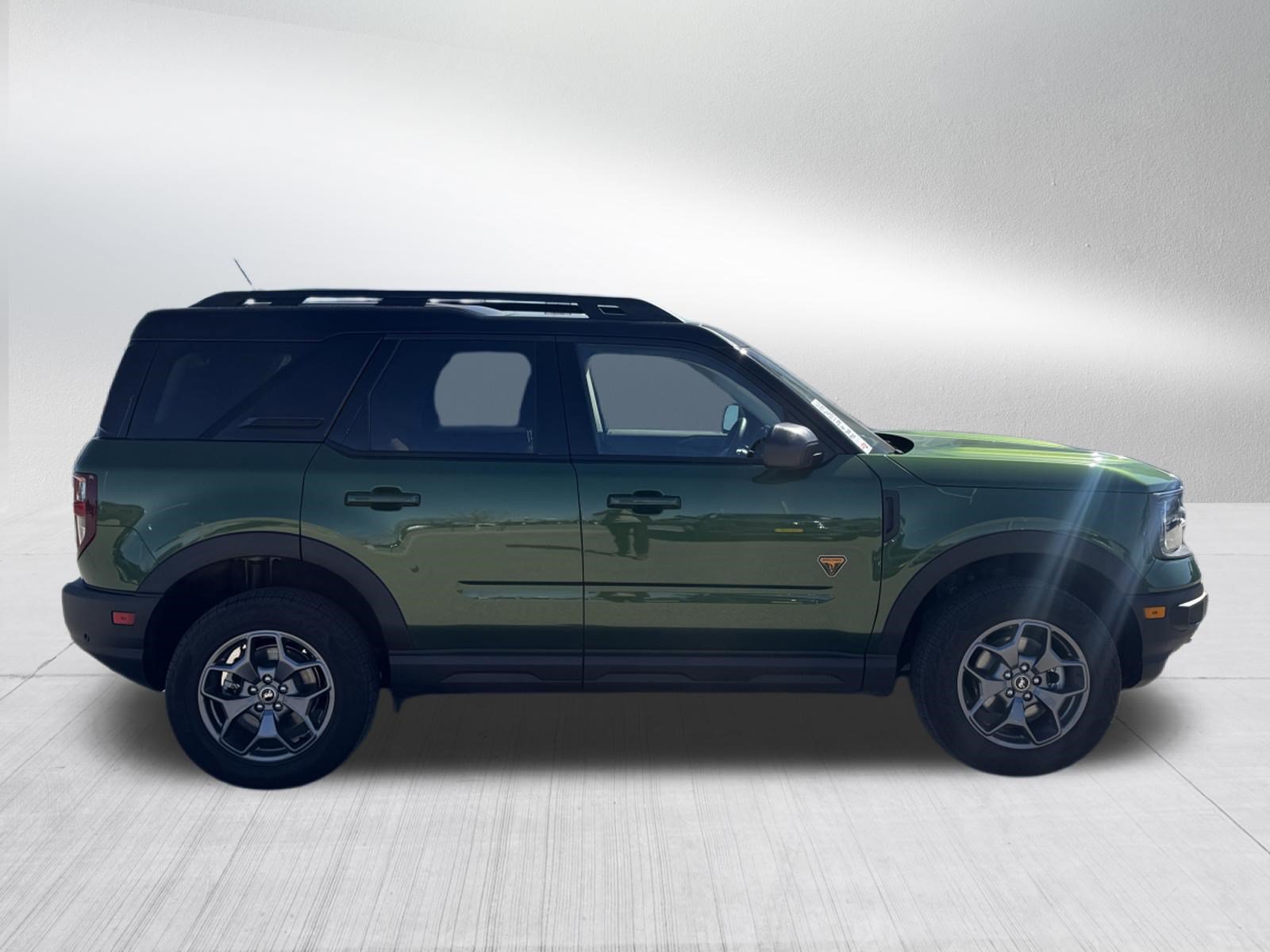 Certified 2024 Ford Bronco Sport Badlands w/ Premium Package AWD/4WD image 8