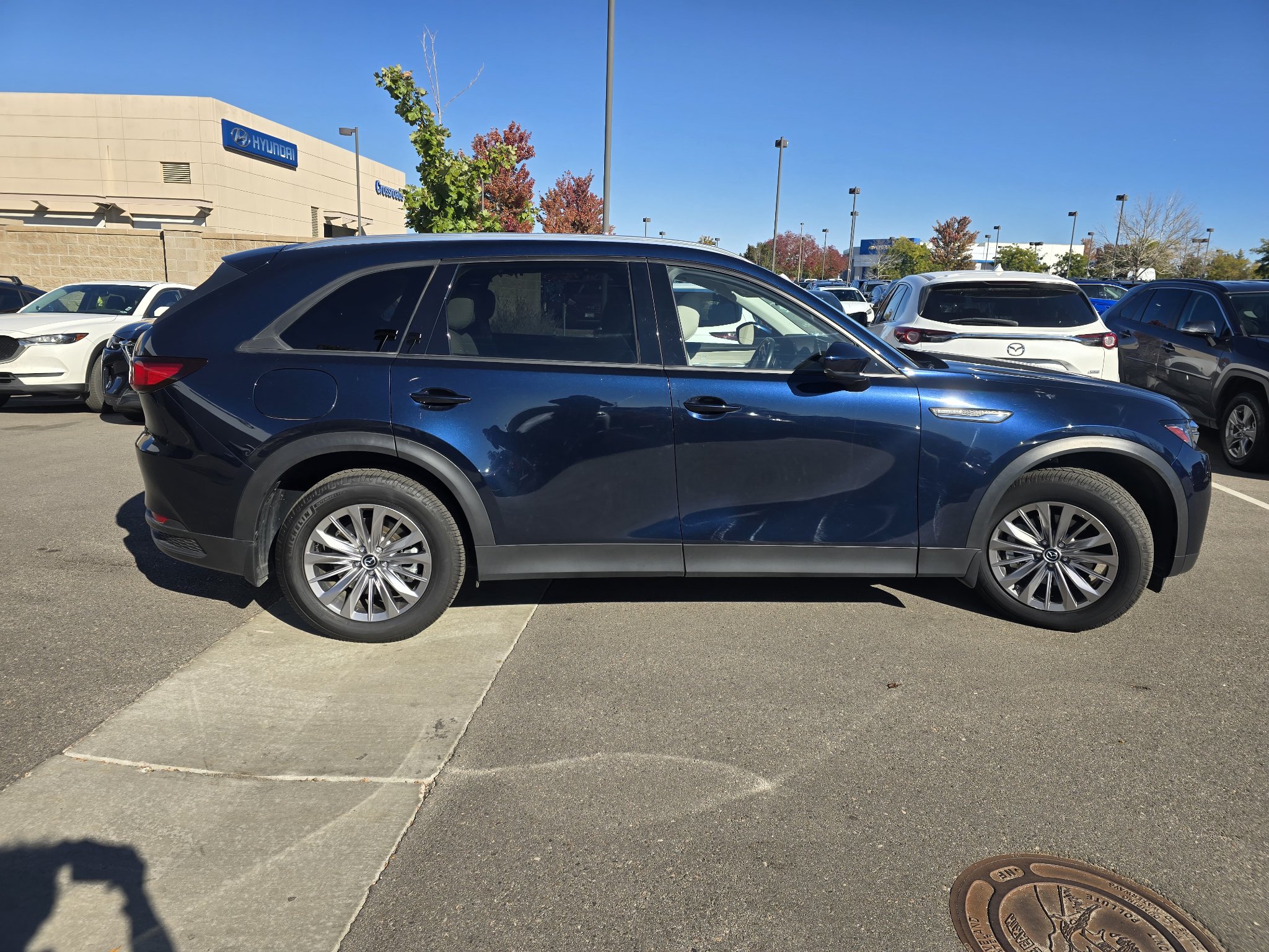 Used 2024 MAZDA CX-90 Plug-In Hybrid w/ Preferred AWD/4WD image 17