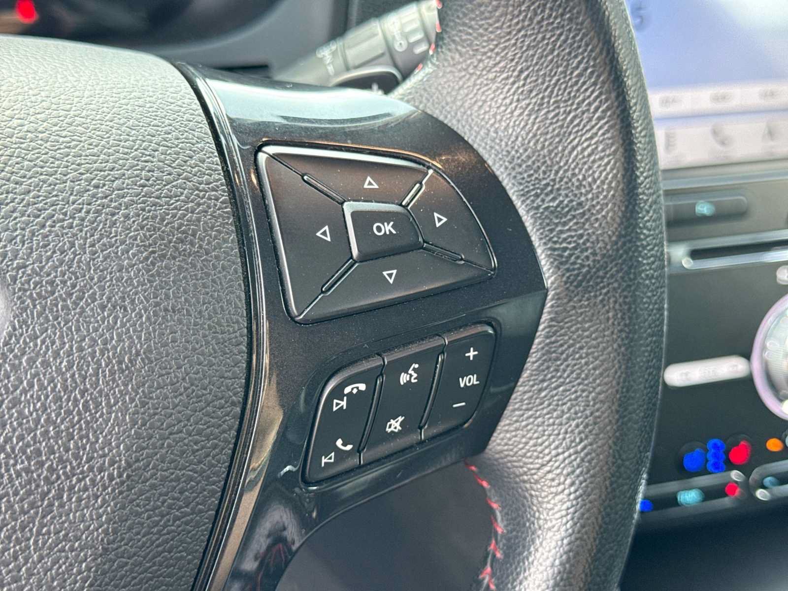 Used 2018 Ford Explorer Sport AWD/4WD image 23