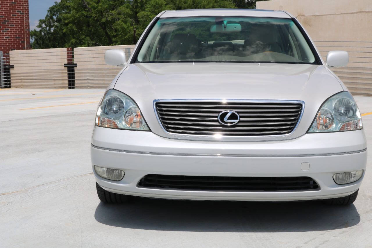 Used 2001 Lexus LS 430 RWD image 13