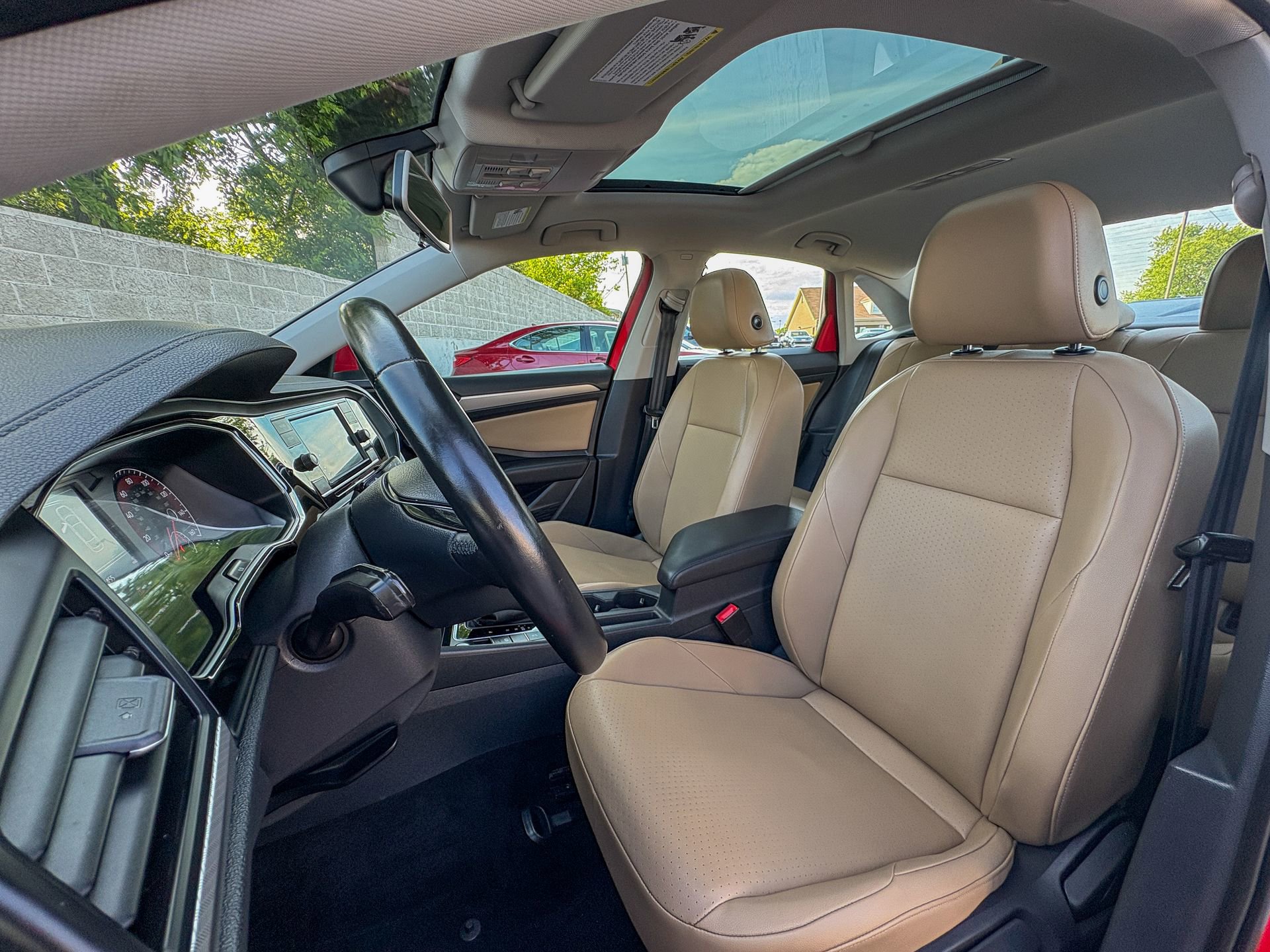 Used 2019 Volkswagen Jetta SE w/ Cold Weather Package FWD image 25