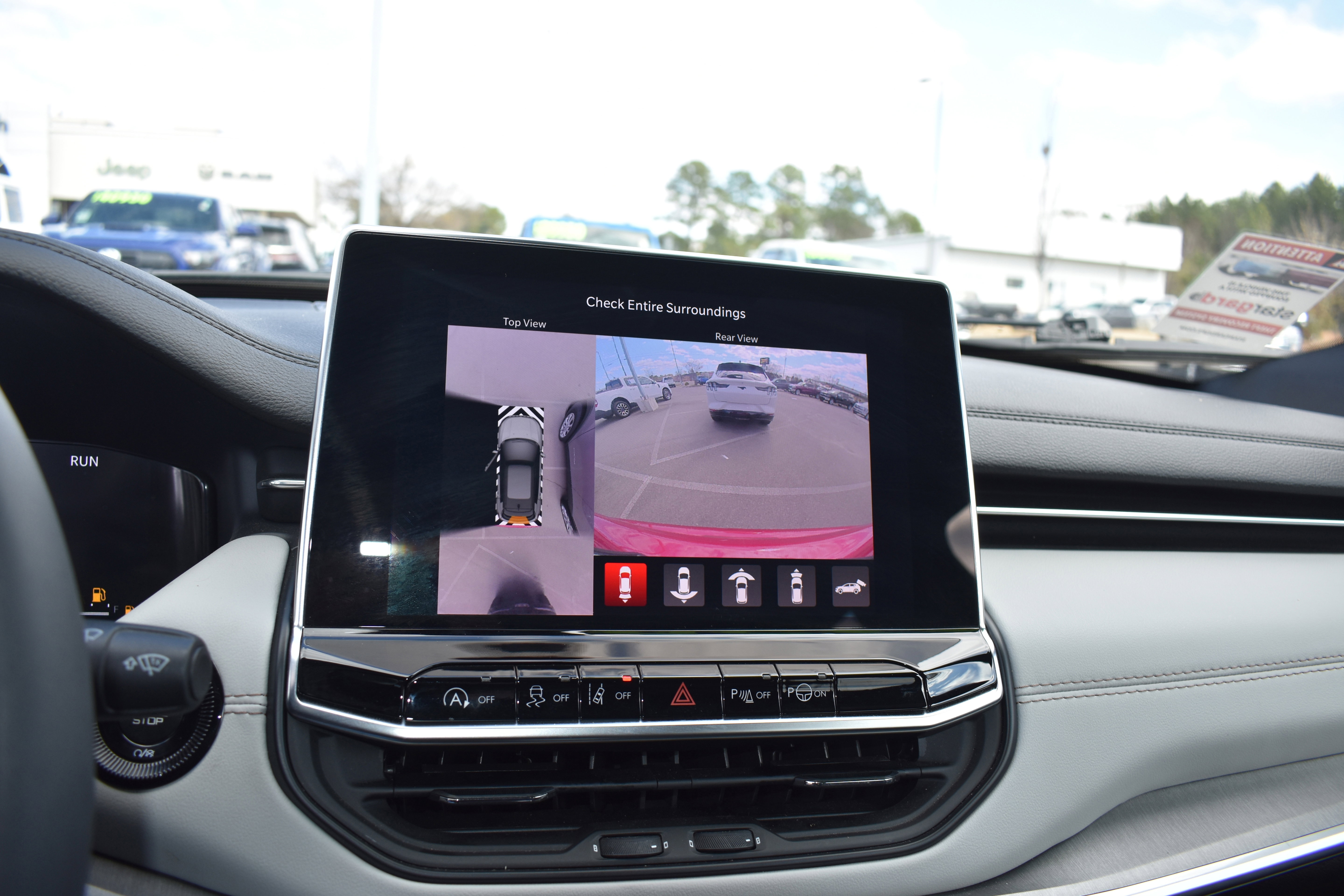 Used 2025 Jeep Compass Limited w/ Elite Group image 19