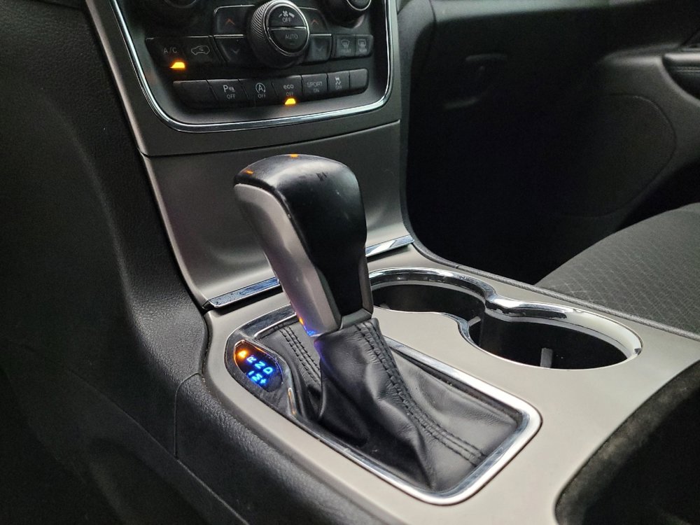 Used 2021 Jeep Grand Cherokee Laredo image 26