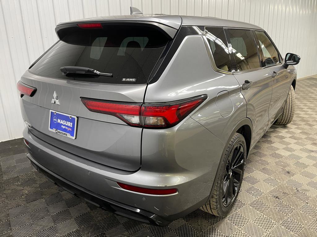 Used 2022 Mitsubishi Outlander SE AWD/4WD image 10