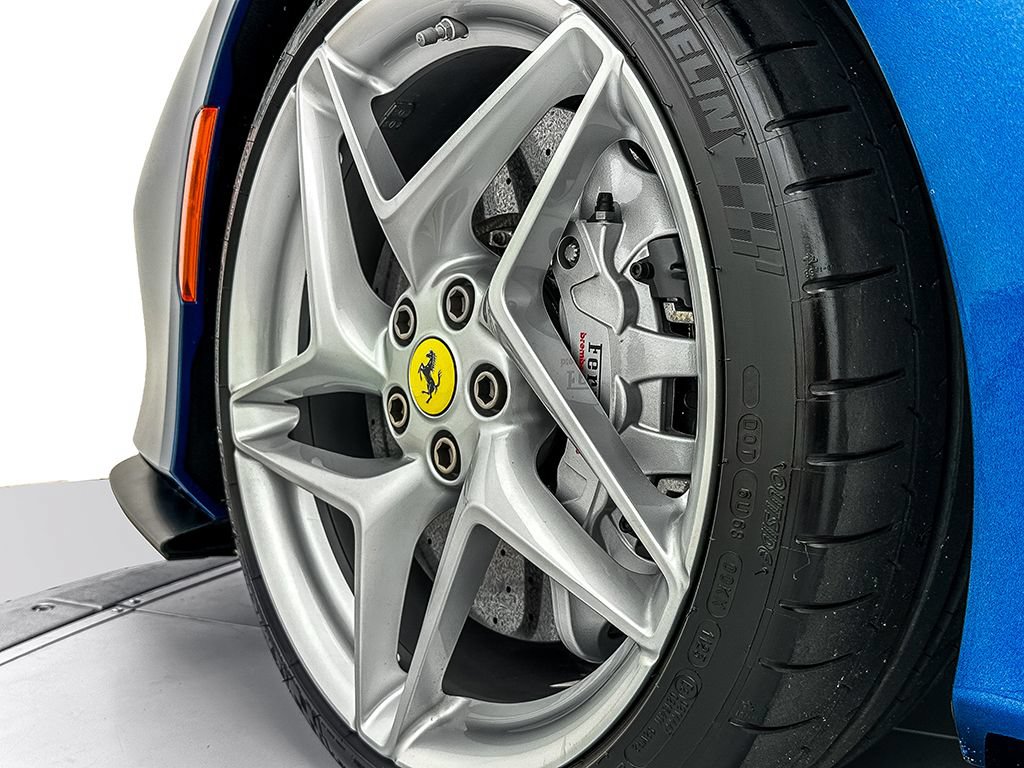 Certified 2020 Ferrari F8 Tributo RWD image 28