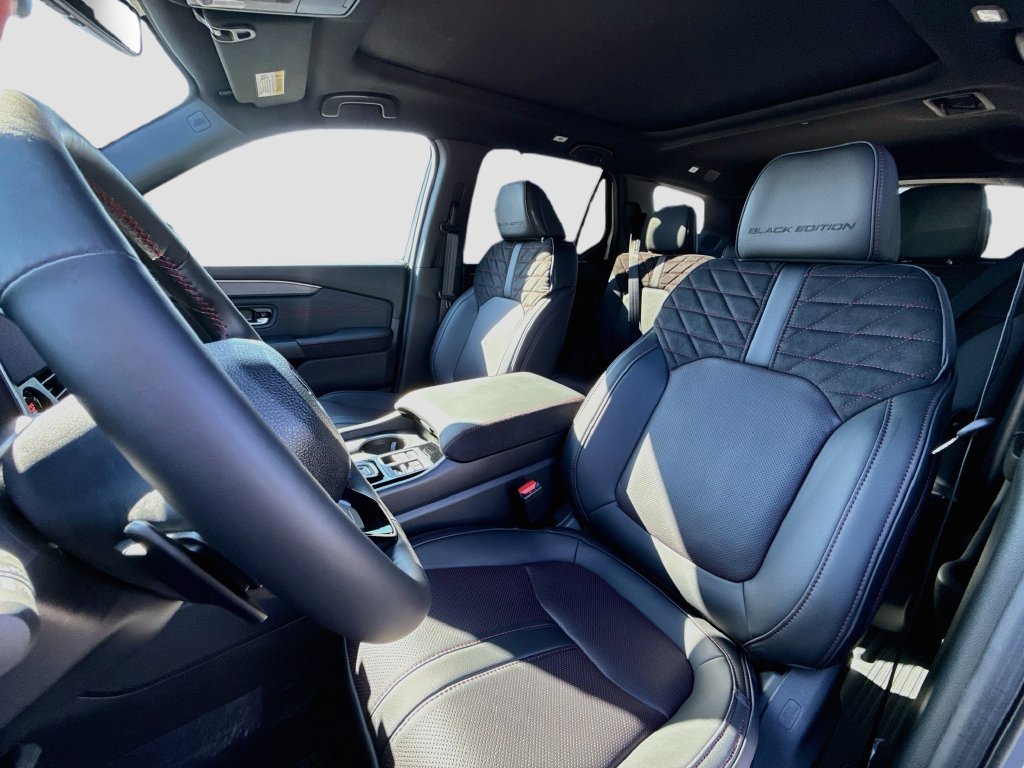 New 2026 Honda Pilot Black Edition image 13