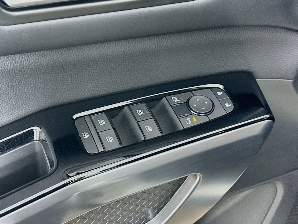 Used 2024 Nissan Pathfinder SL AWD/4WD image 22