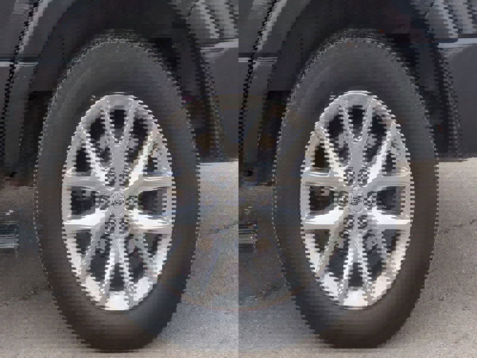 Used 2015 Ford Expedition Limited w/ Equipment Group 301A AWD/4WD image 14