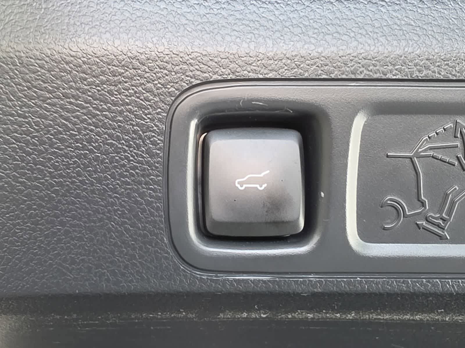 Used 2022 Ford Expedition Limited AWD/4WD image 37