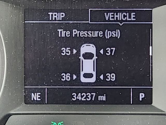 Certified 2024 Chevrolet Trax LS w/ LS Convenience Package FWD image 17