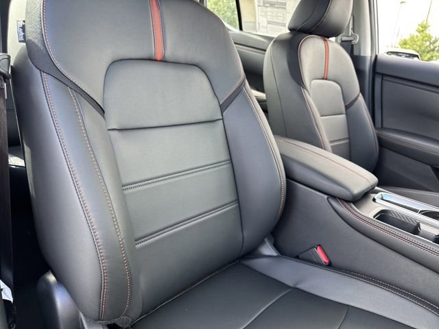 Used 2025 Nissan Sentra SR w/ SR Premium Package image 24