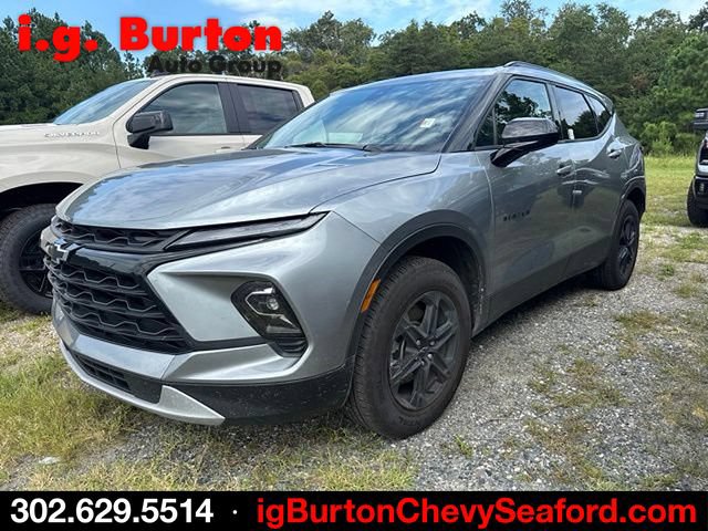 Used 2025 Chevrolet Blazer LT w/ Midnight/Sport Edition AWD/4WD image 3