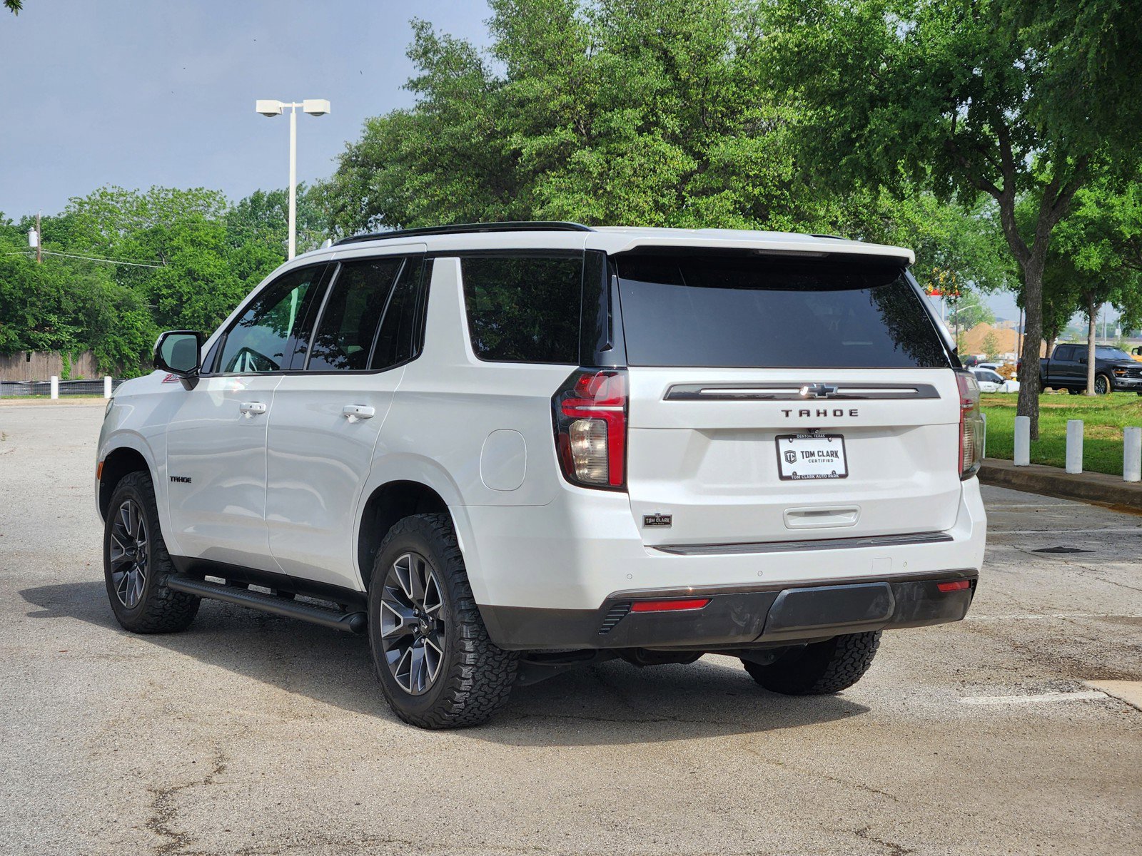 Used 2021 Chevrolet Tahoe Z71 w/ Z71 Signature Package AWD/4WD image 4