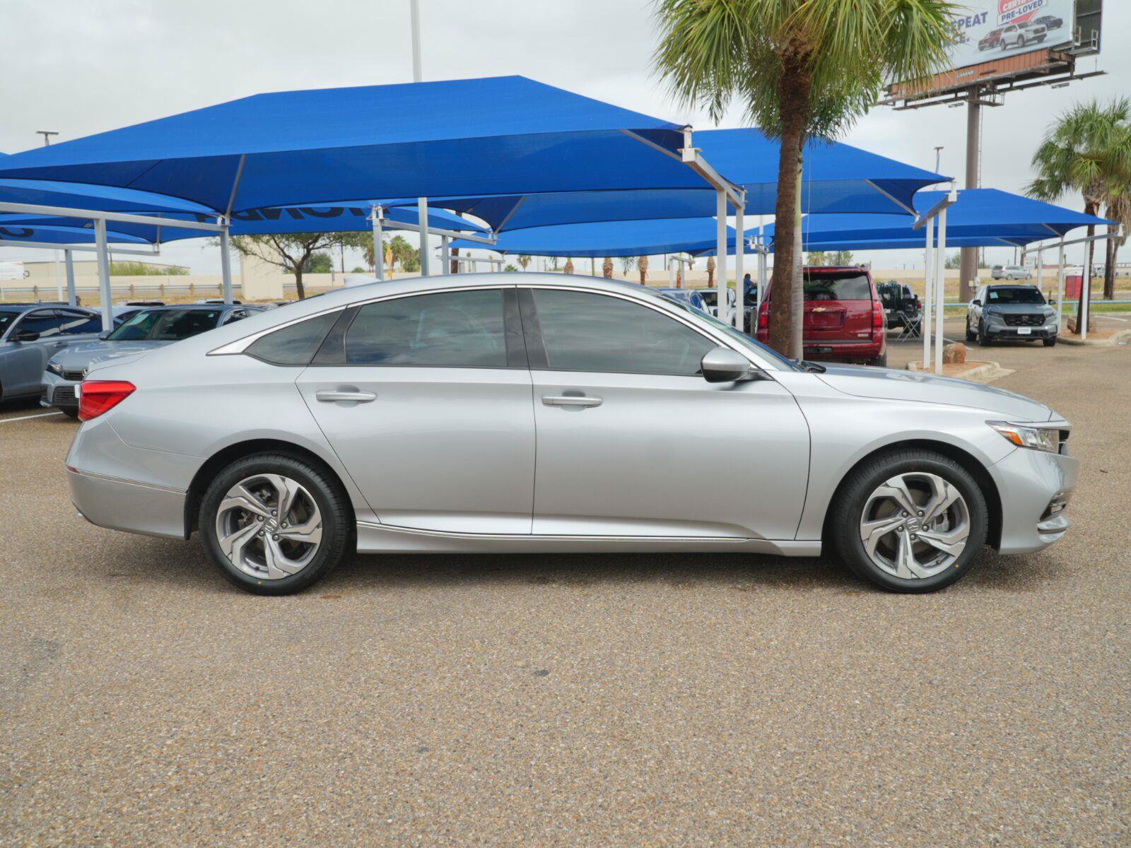 Used 2020 Honda Accord EX image 10