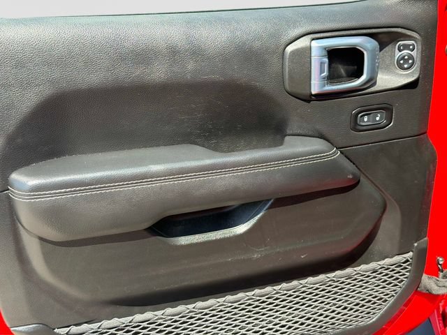 Used 2021 Jeep Wrangler Unlimited Sahara w/ Uconnect 4C Nav & Sound Group AWD/4WD image 17