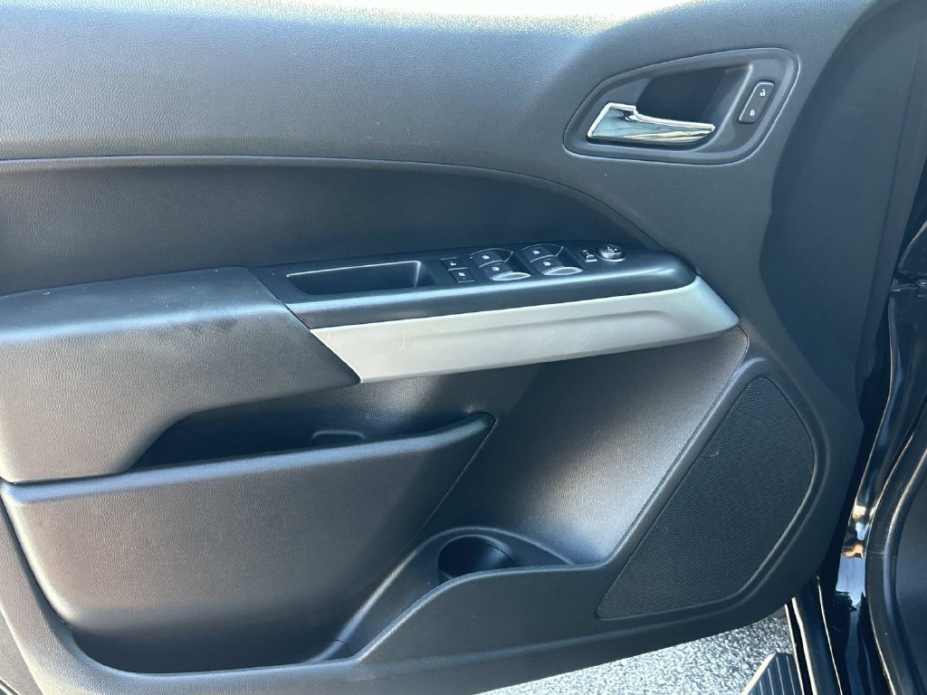 Used 2022 Chevrolet Colorado LT RWD image 14