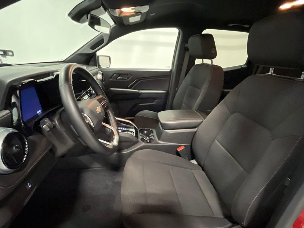 Used 2023 Chevrolet Colorado LT w/ LT Convenience Package image 3