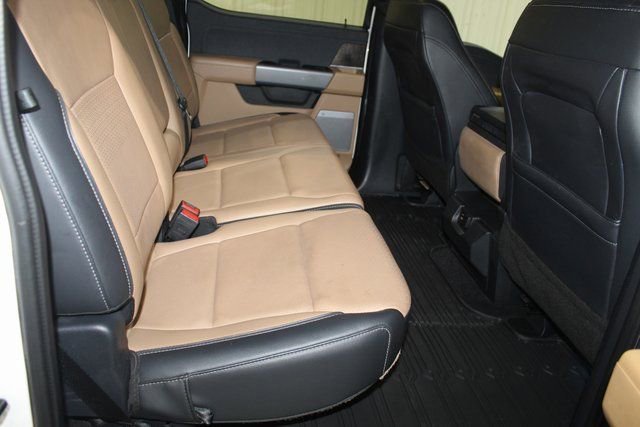 Used 2021 Ford F150 Lariat w/ Max Trailer Tow Package image 17