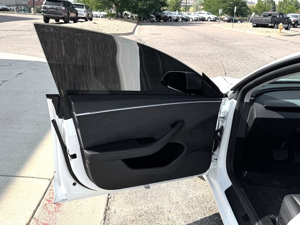 Used 2025 Tesla Model 3 Long Range AWD/4WD image 16