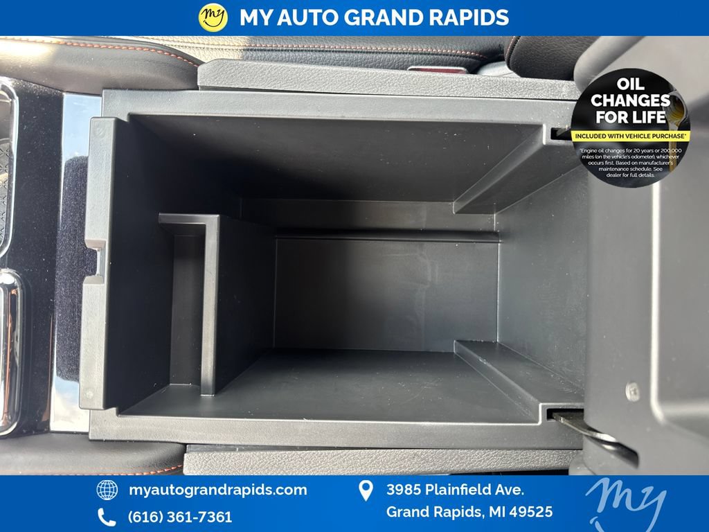Used 2024 Nissan Pathfinder Rock Creek AWD/4WD image 32