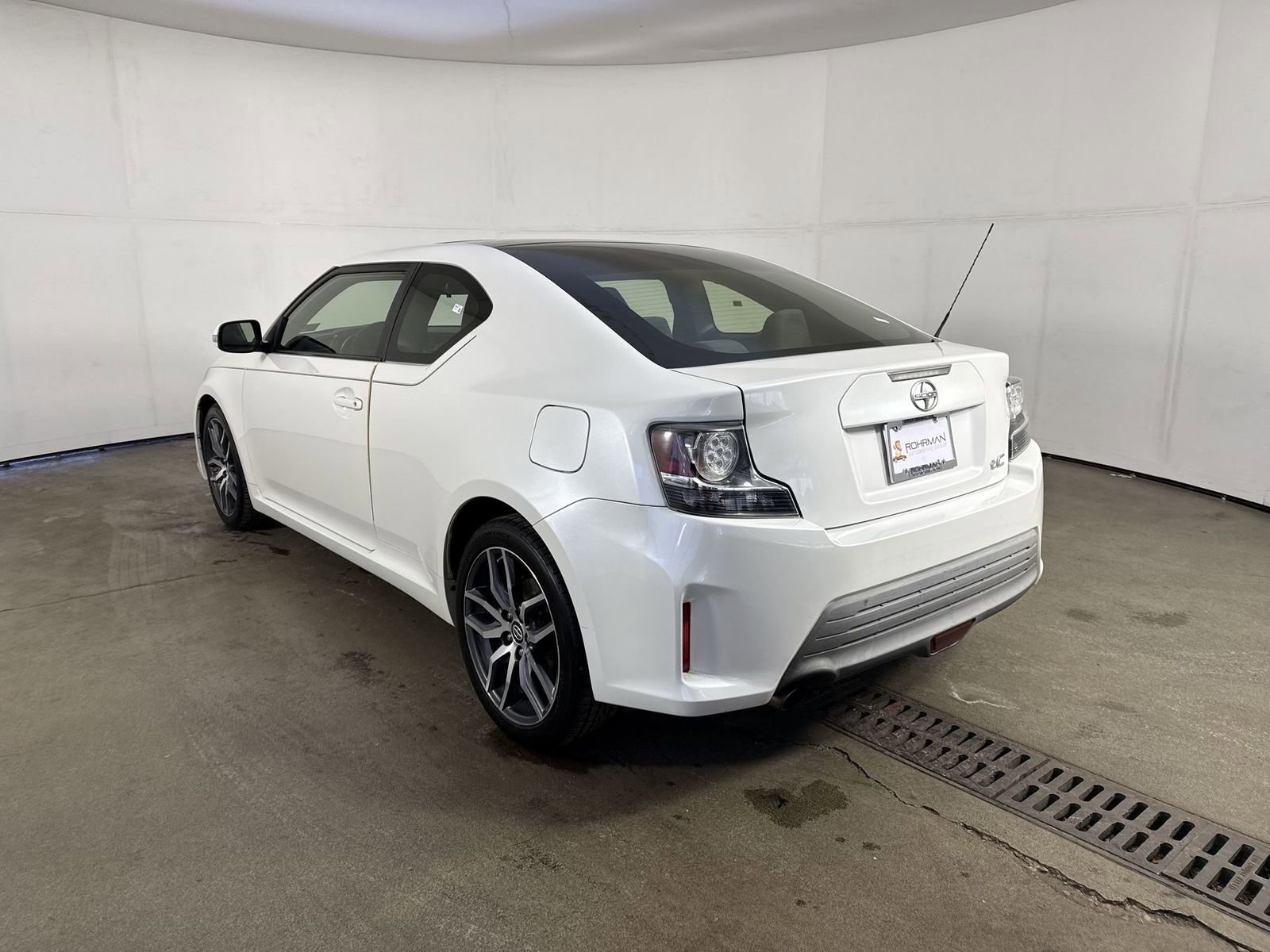 Used 2015 Scion tC image 30