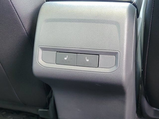 Certified 2025 Volkswagen Jetta SEL FWD image 6