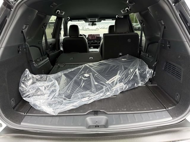 New 2026 Nissan Pathfinder Rock Creek AWD/4WD image 8