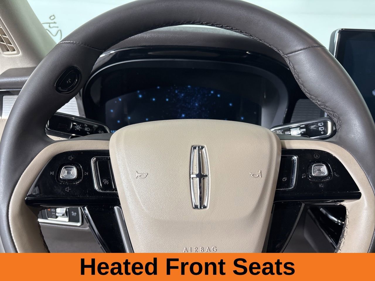 Used 2024 Lincoln Corsair FWD image 11