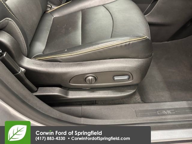 Used 2023 GMC Terrain AT4 image 13