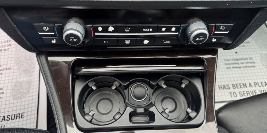 Used 2012 BMW 535i xDrive Sedan image 28