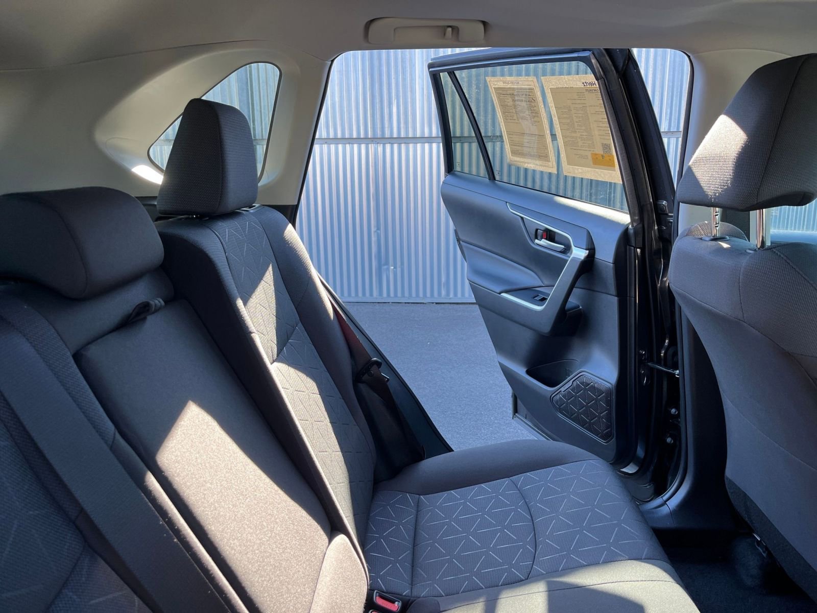 Used 2025 Toyota RAV4 XLE image 38