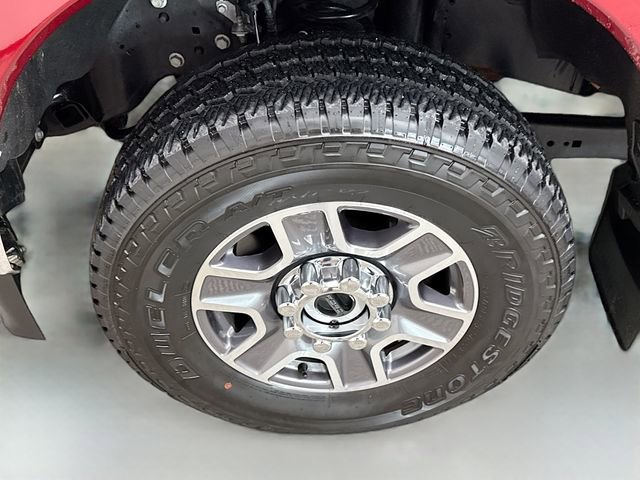 Used 2025 Ford F250 Lariat image 32