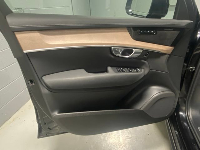 Used 2026 Volvo XC90 B6 Plus AWD/4WD image 7