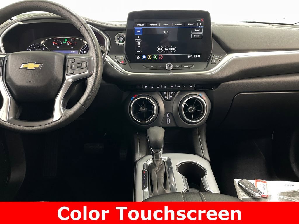 Used 2023 Chevrolet Blazer LT FWD image 2