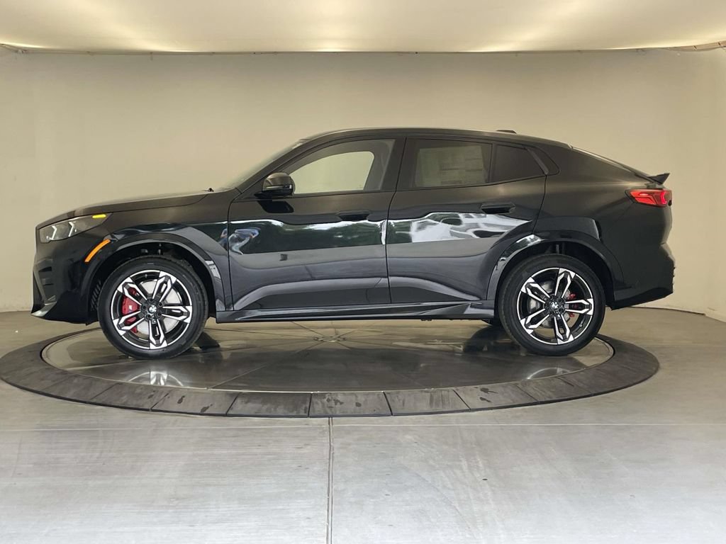 New 2026 BMW X2 xDrive28i w/ Technology Package AWD/4WD image 2