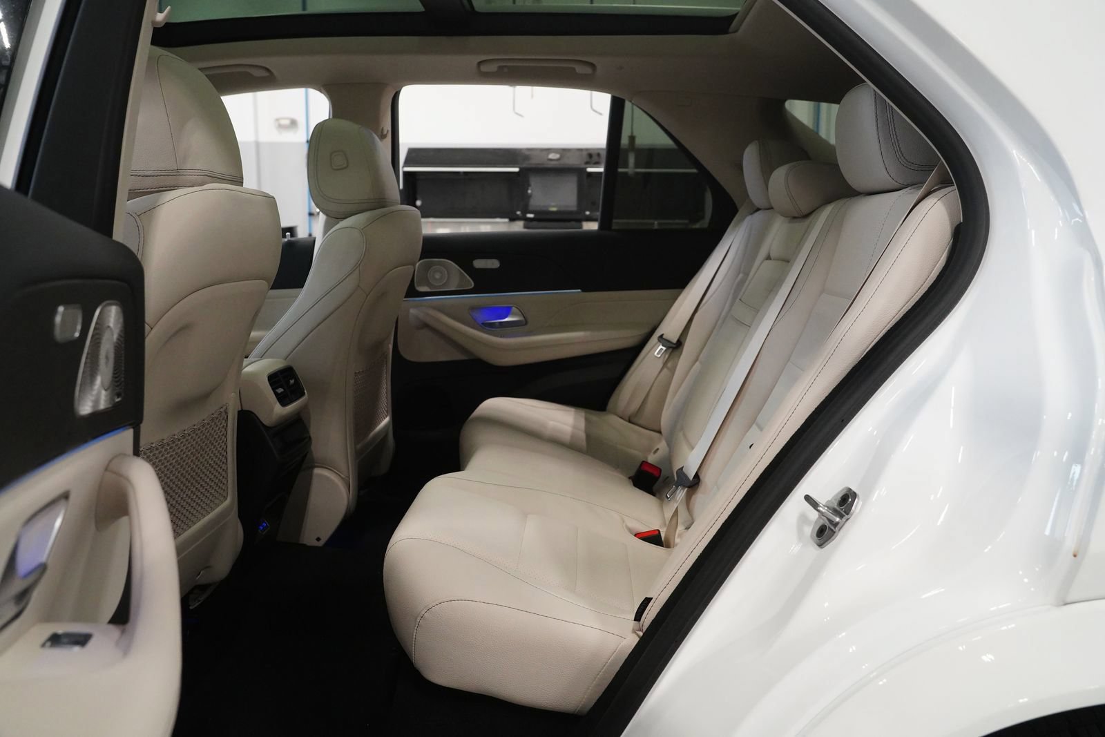 New 2026 Mercedes-Benz GLE 450 4MATIC image 16