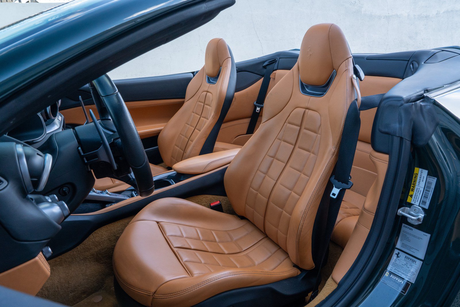 Used 2019 Ferrari Portofino RWD image 31