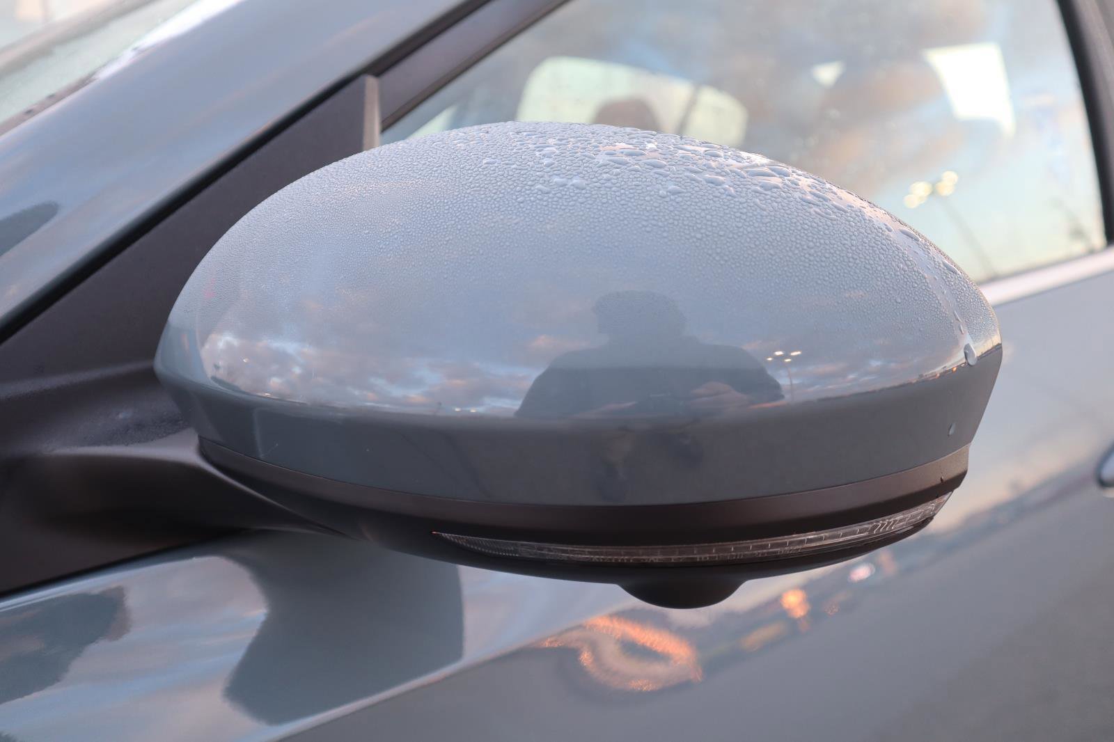 Used 2025 Nissan Sentra SV w/ SV Premium Package image 4