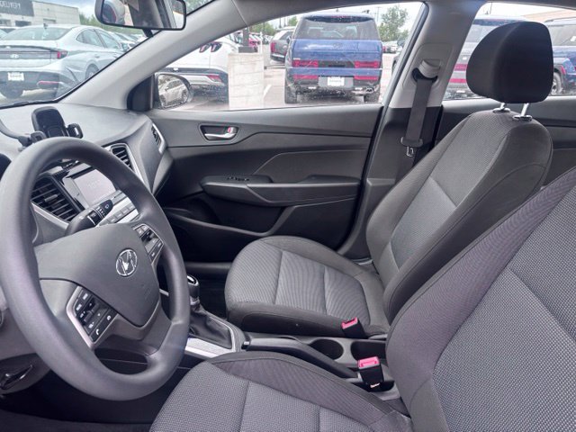 Used 2022 Hyundai Accent SE FWD image 16