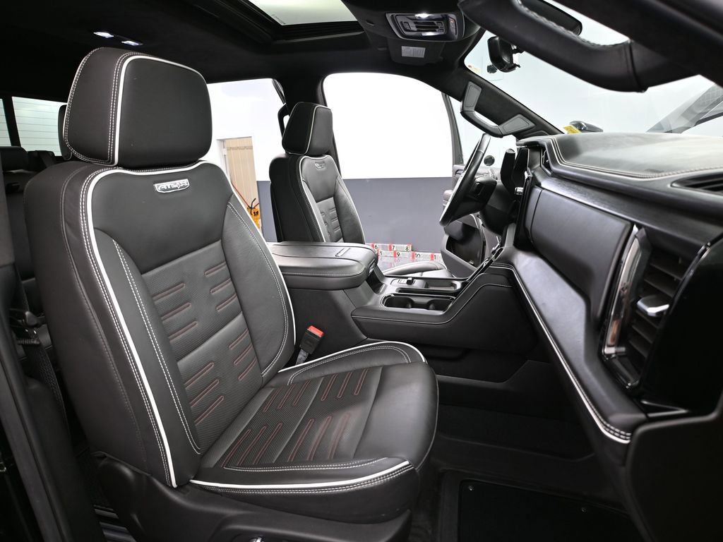 Used 2024 GMC Sierra 2500 AT4X image 52