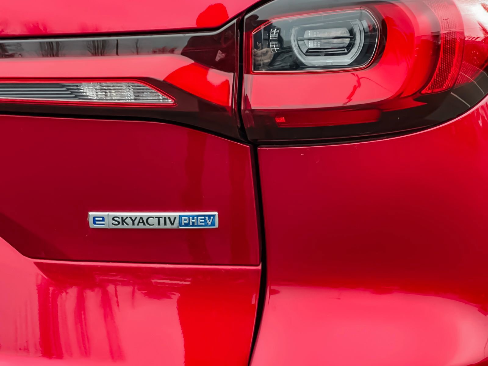 Certified 2025 MAZDA CX-90 Plug-In Hybrid w/Premium Sport image 27