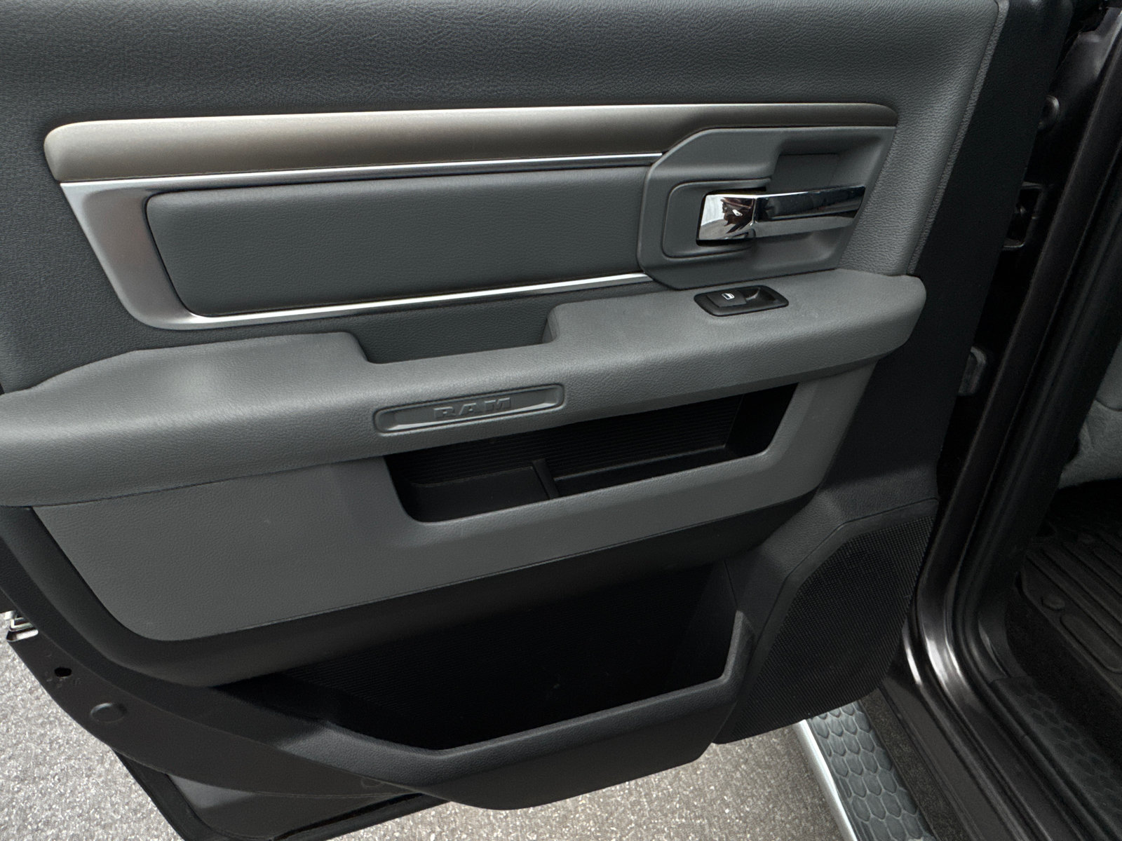 Used 2015 RAM 1500 Big Horn AWD/4WD image 23