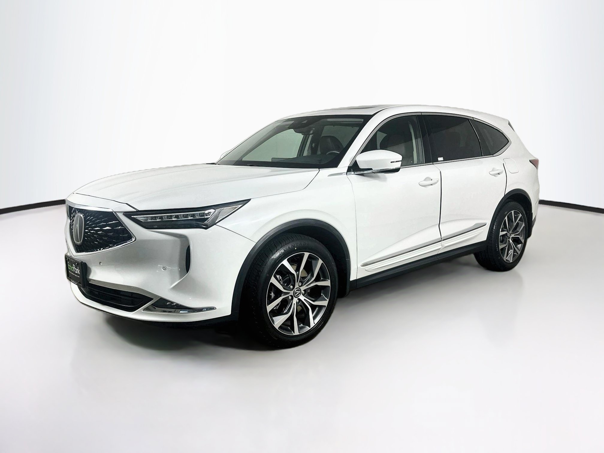 Used 2022 Acura MDX w/ Technology Package AWD/4WD image 3