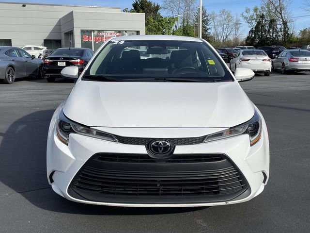 Used 2024 Toyota Corolla LE image 8