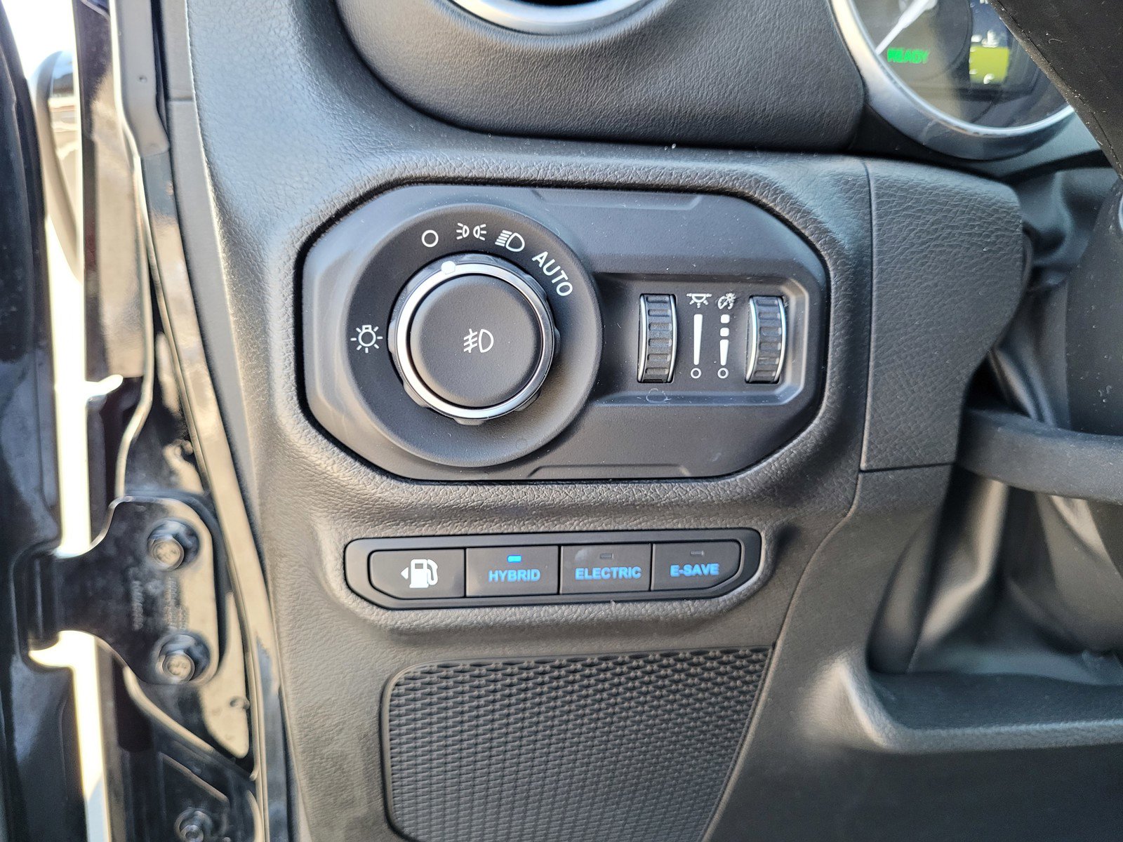 Used 2022 Jeep Wrangler Unlimited Sahara image 24