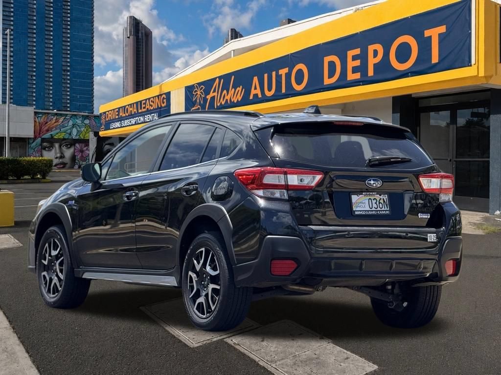 Used 2019 Subaru Crosstrek Hybrid w/ Moonroof Package w/Navigation AWD/4WD image 3